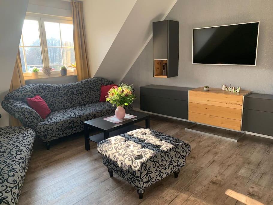 Ferienwohnung Fischer Mit E-Ladestation Direkt Am Haus Шварценберг Экстерьер фото
